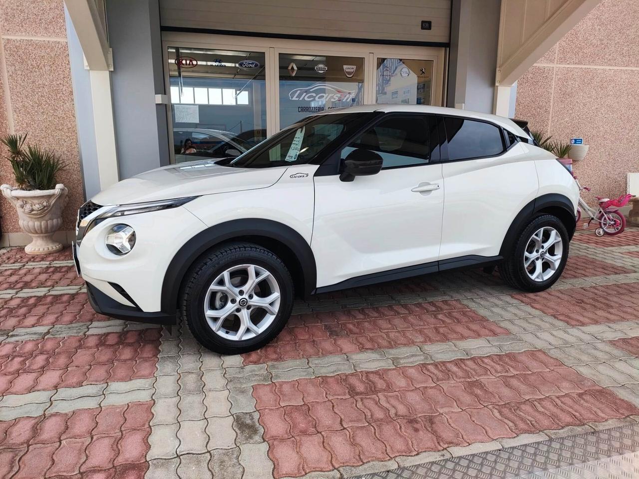 Nissan Juke 1.0 DIG-T 117 CV N-Connecta