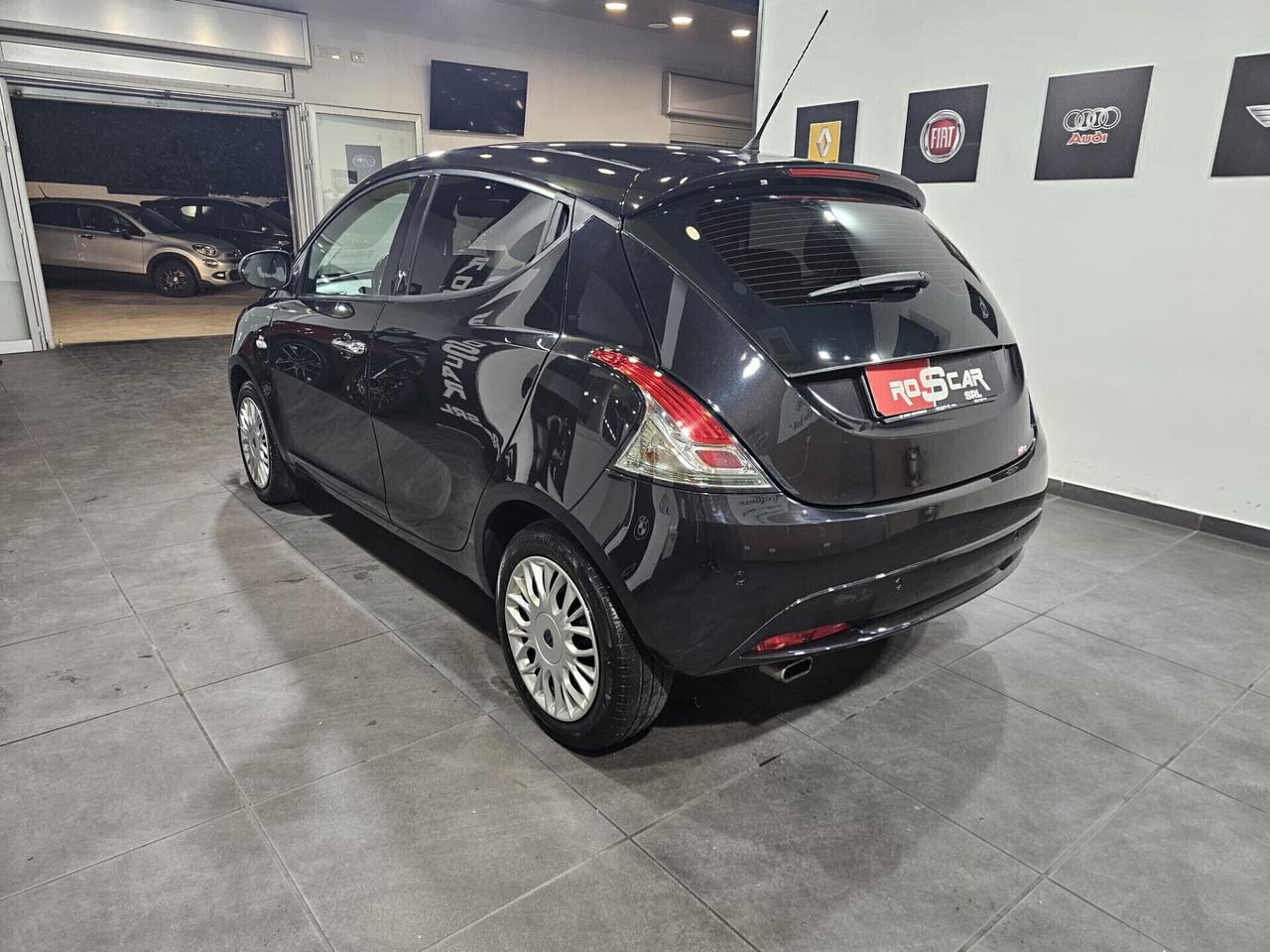 Lancia Ypsilon 1.2 benz. 69cv