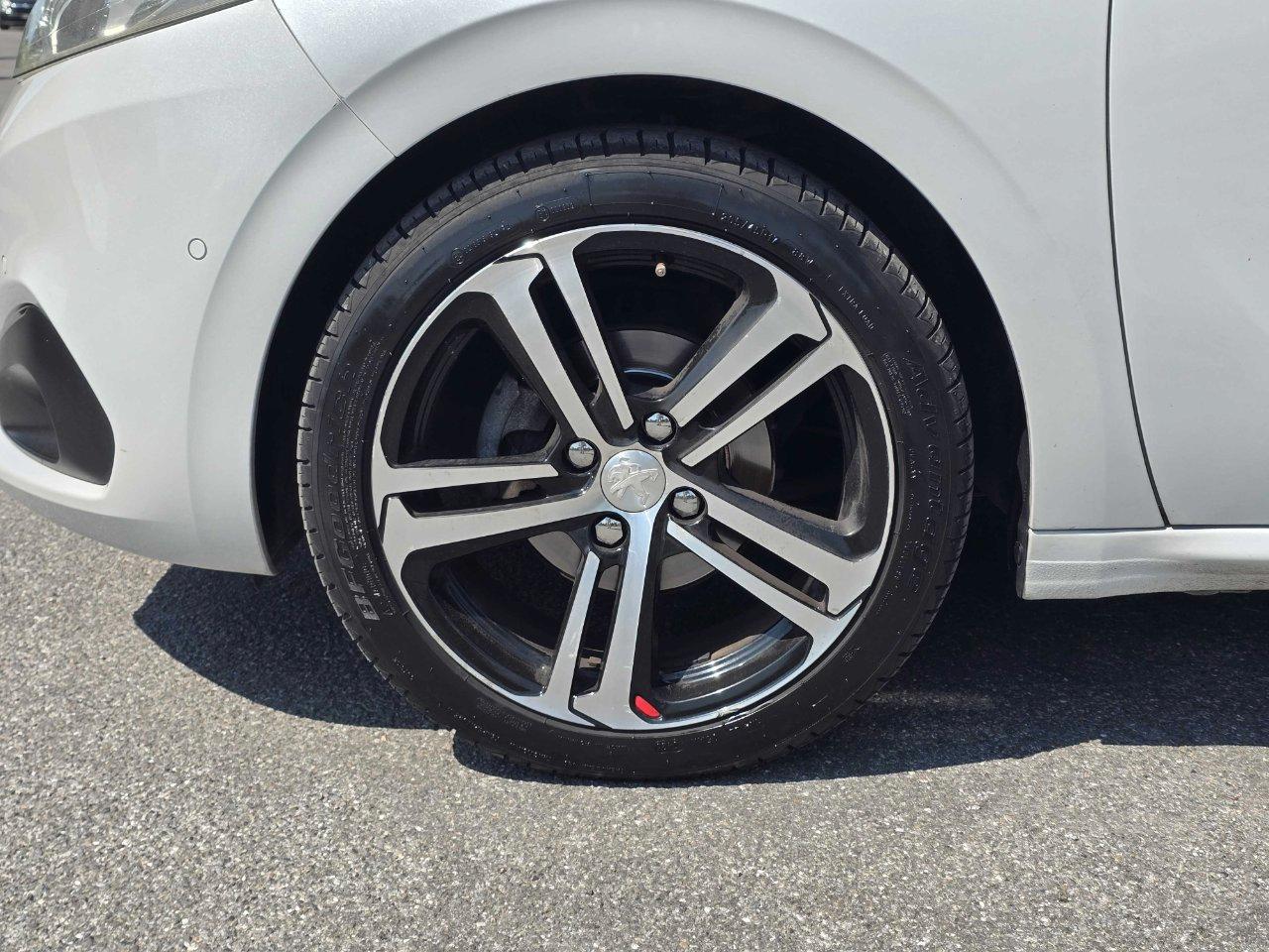 Peugeot 208 5 Porte 208 5P 1.2 TURBO GT LINE 110CV EAT6 AUTOMATICA EUR6B NAVI/CAMERA/TETTO