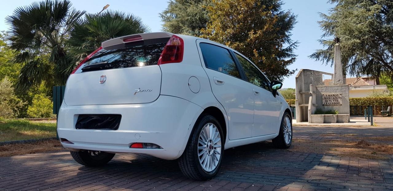 Fiat Grande Punto 1.3 MJT 90 CV 5 porte cruise control,cerchi in lega da 16, mp3,usb,comandi al volante