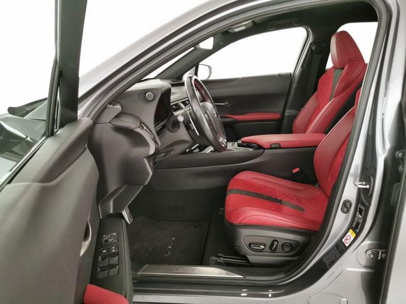 Lexus UX 250h 2.0 F-Sport 2wd cvt