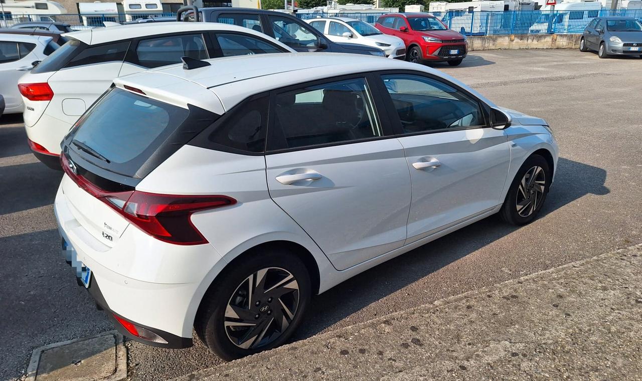 Hyundai i20 Hybrid Connectline SOLO 9MILA KM