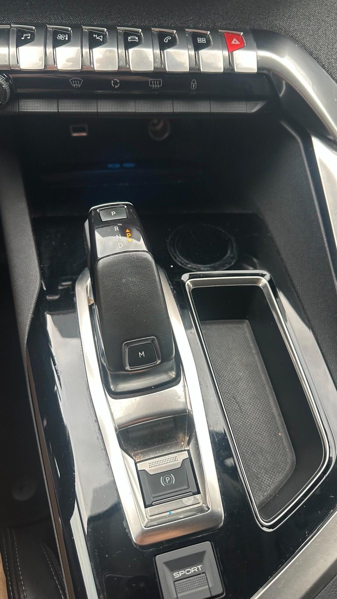 Peugeot 3008 BlueHDi 130 S&S EAT8 Allure