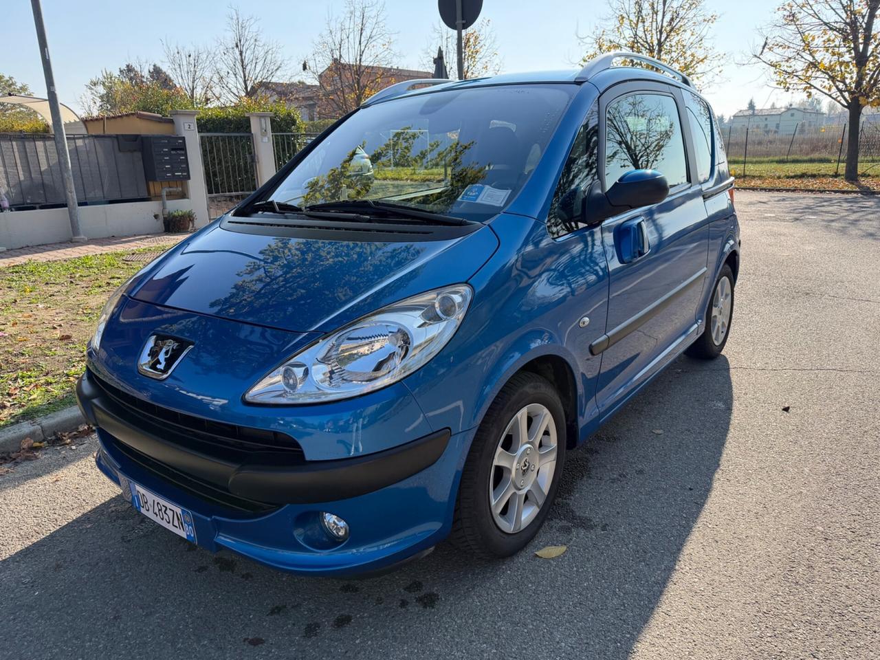 Peugeot 1007 1.4 Happy