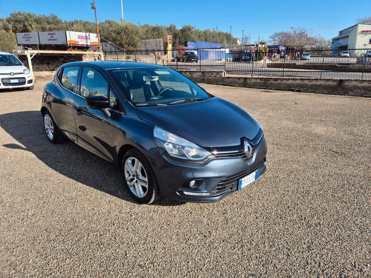 Renault Clio 1.2 75 CV 5 porte Duel