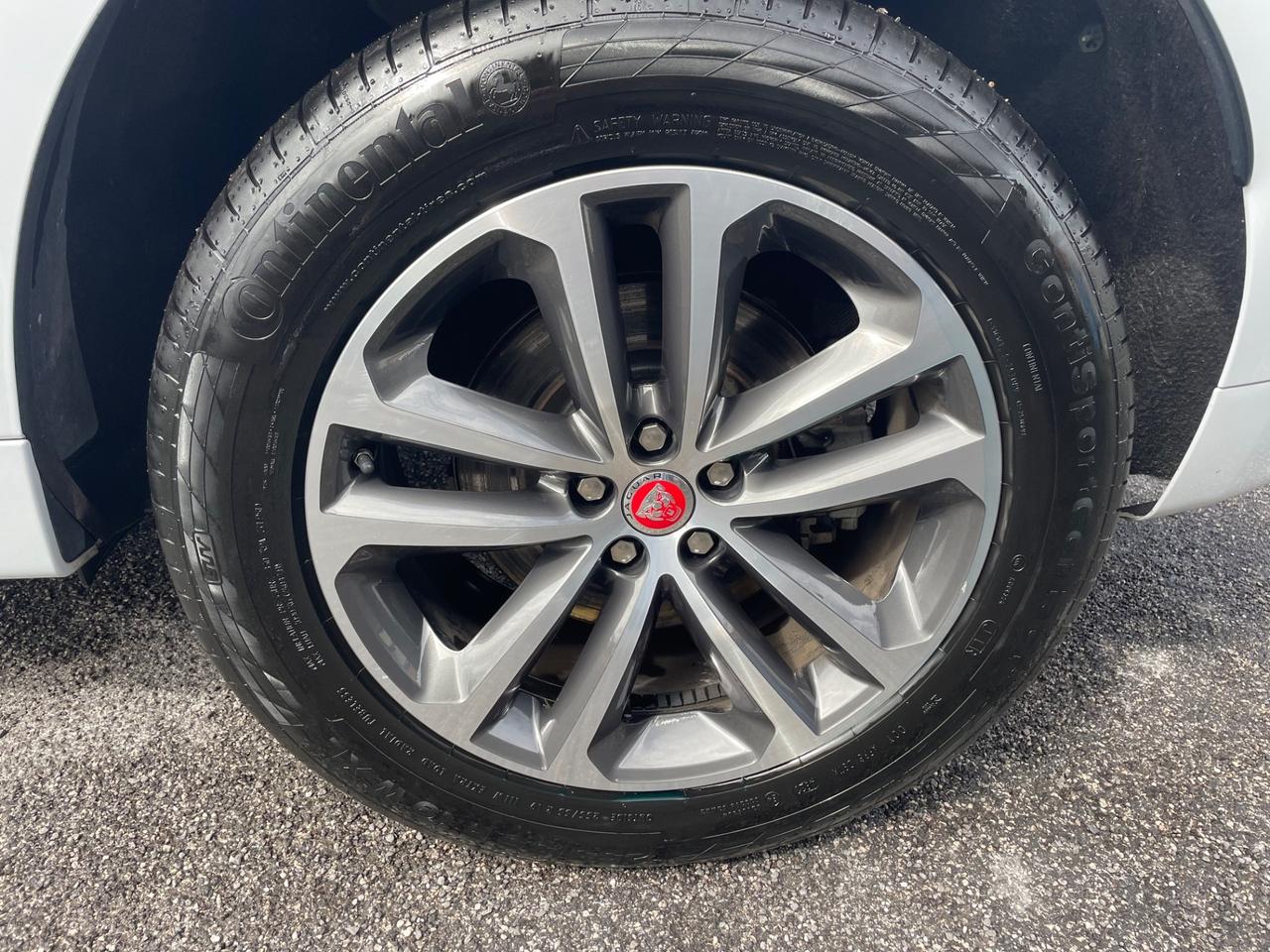 Jaguar F-Pace 2.0 D 180 CV AWD aut. R-Sport GARANZIA