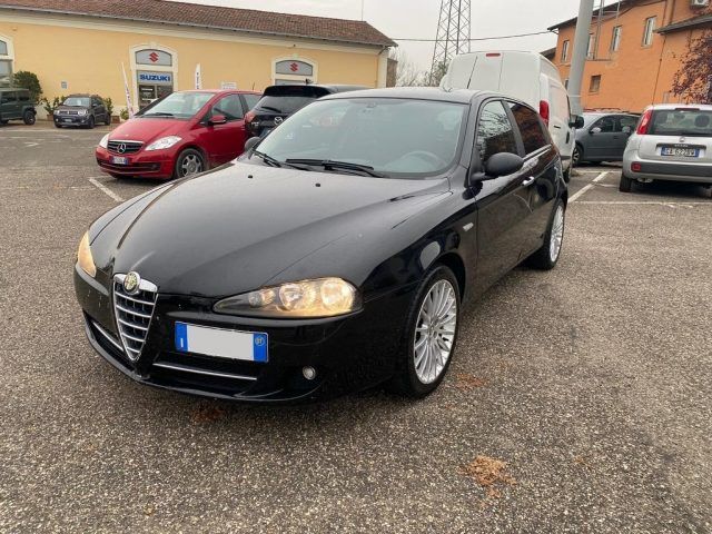 ALFA ROMEO 147 1.6 16V TS 5 porte Distinctive