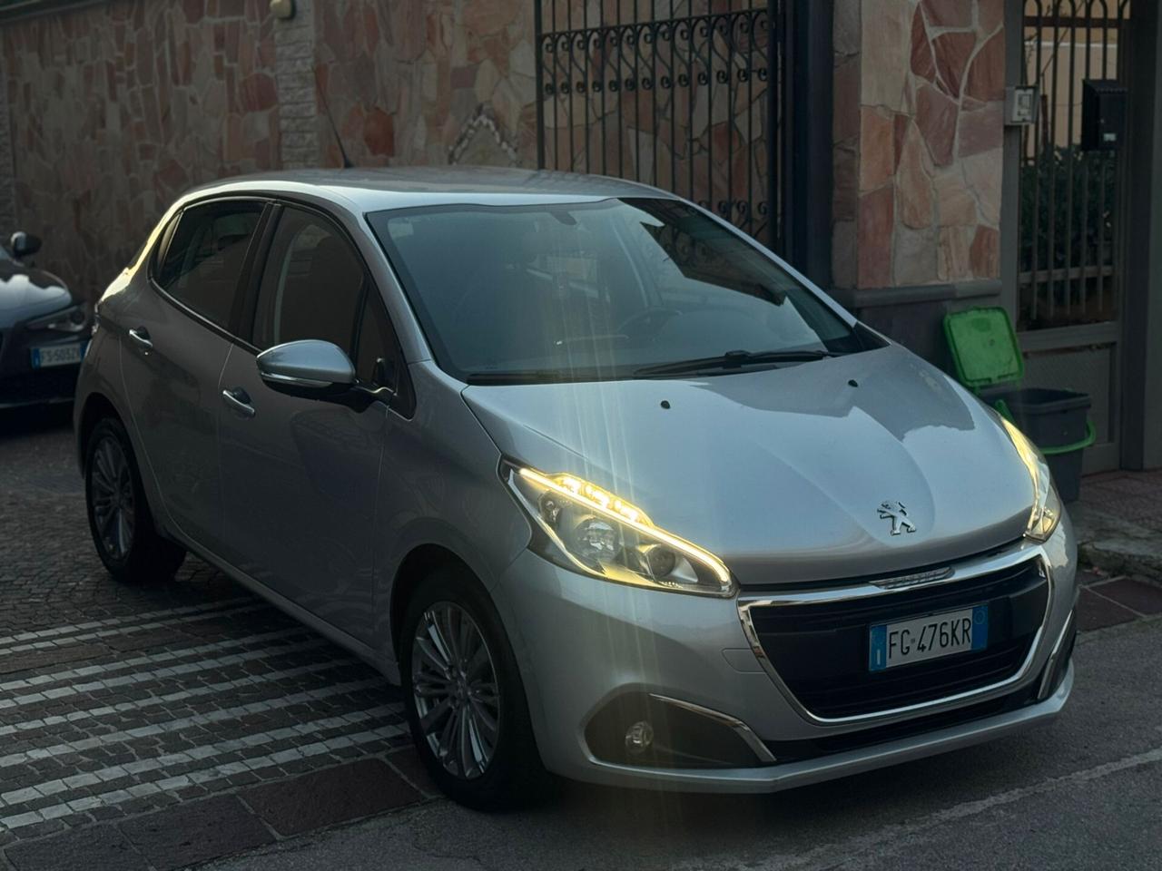 Peugeot 208 PureTech 82 5p. GPL Active