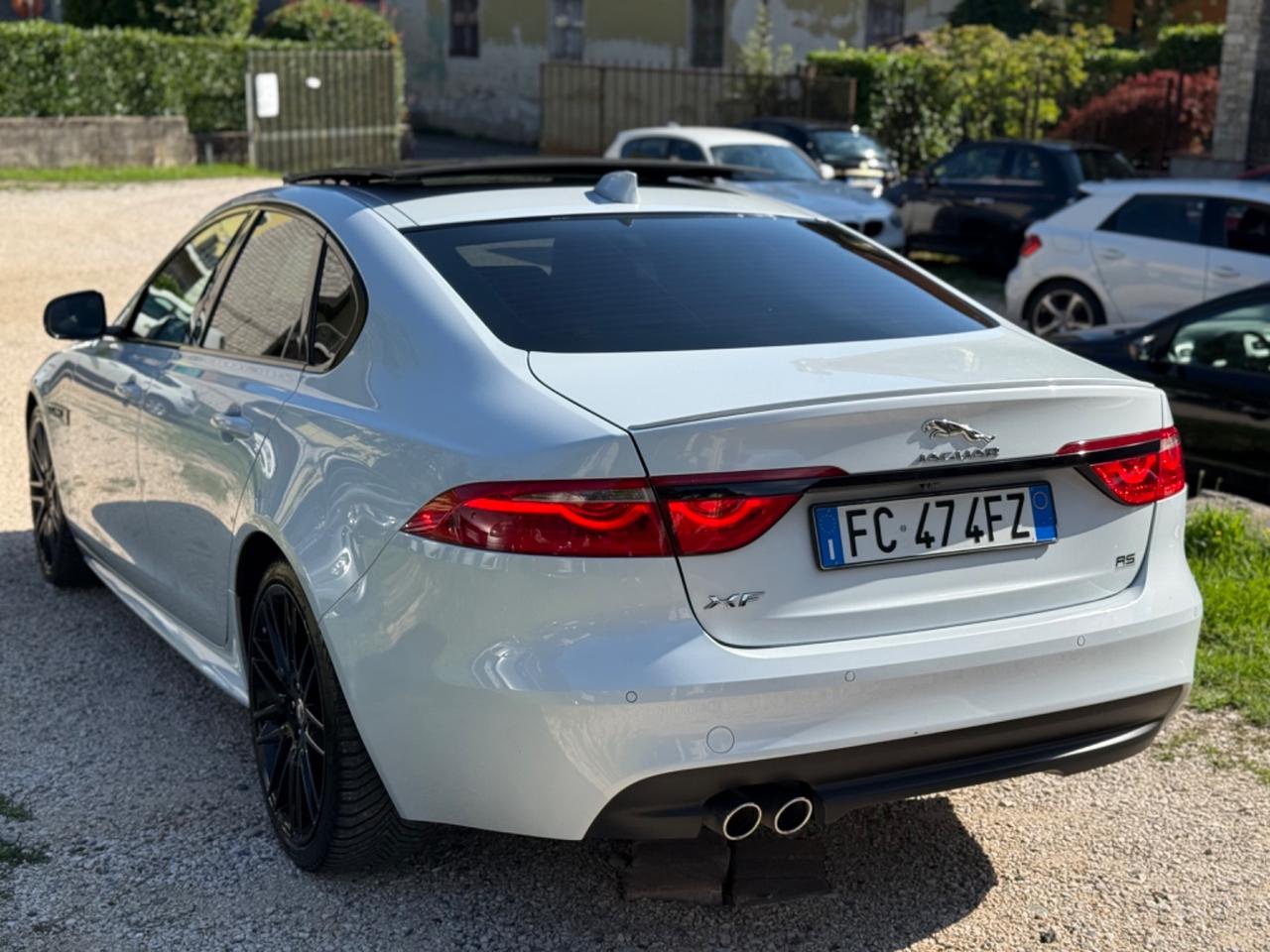 Jaguar XF 2.0 D 180 CV R-SPORT TETTO KMCERT GARANZ UNICOPR