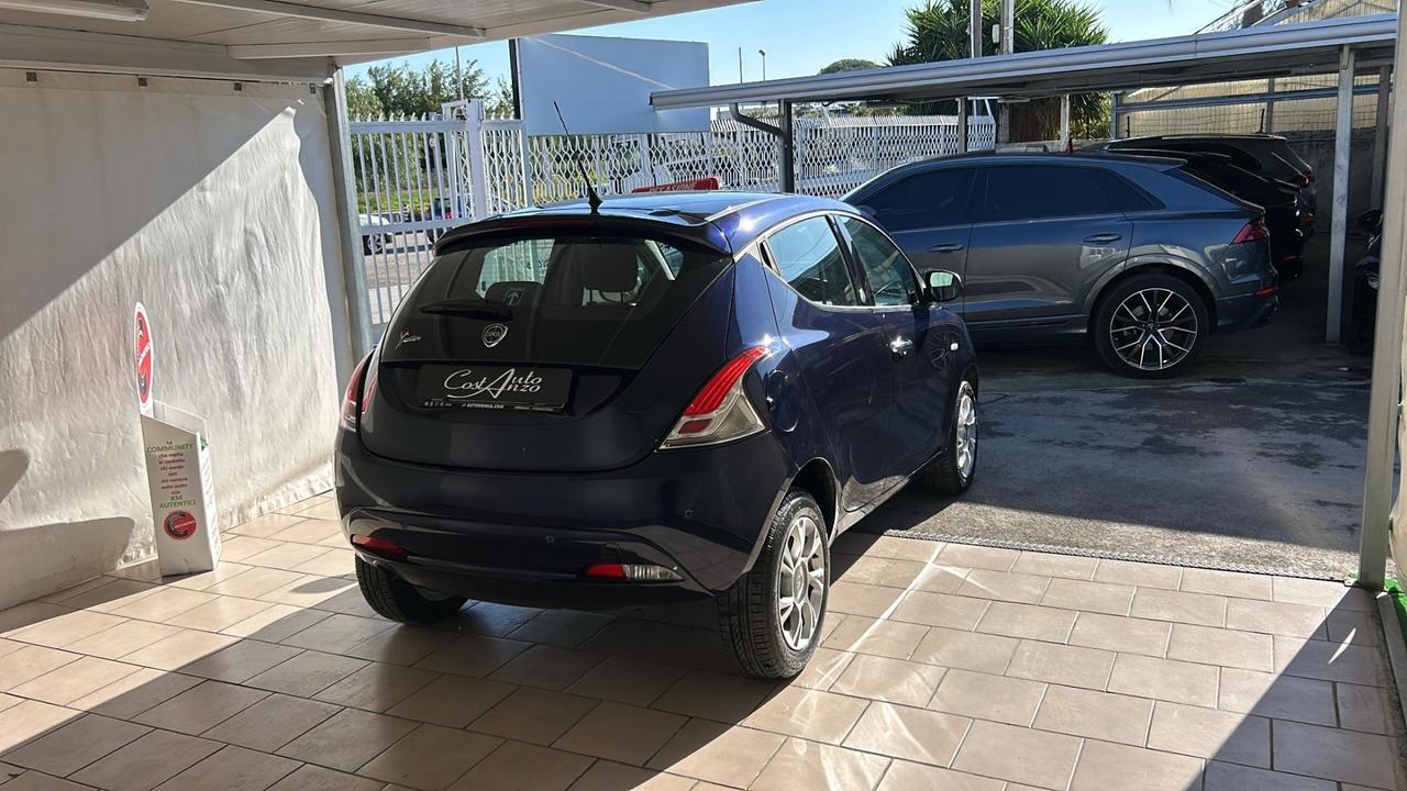 Lancia Ypsilon 0.9 TwinAir Metano Ecochic Platinum 2016