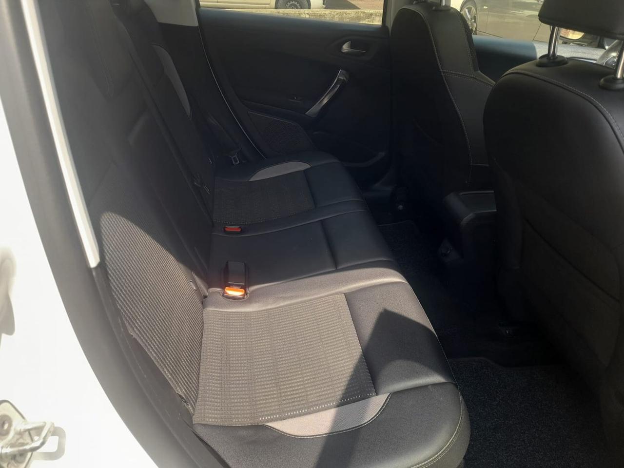 Peugeot 2008 Allure 1.2 PureTech 130 #10994