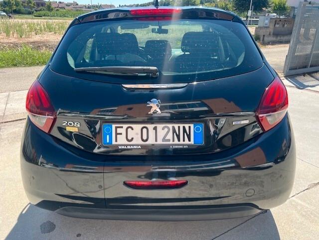 Peugeot 208 PureTech 82 5 porte Allure