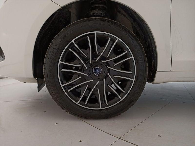 Lancia Ypsilon III 2021 1.0 firefly hybrid Oro s&s 70cv