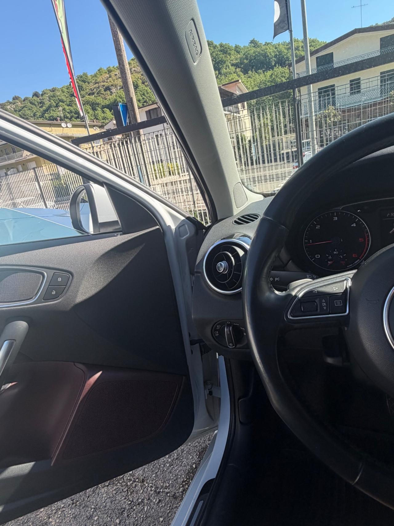 Audi A1 1.6 TDI S tronic Ambition
