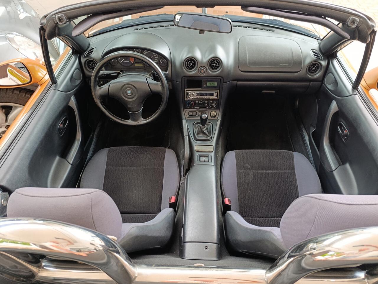 Mazda MX-5 1.8i 16V cat 10th Anniversary