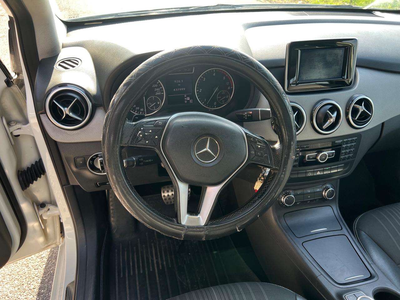 Mercedes-benz B 200 220 CDI Automatic Premium
