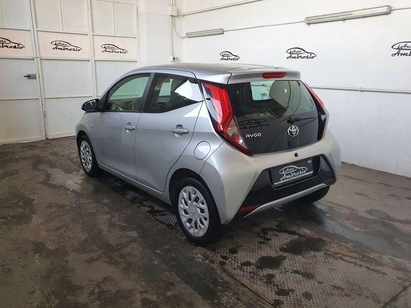 Toyota Aygo 1.0 VVT-i 72 CV 5 porte x-play TUA DA 102,00 MESE