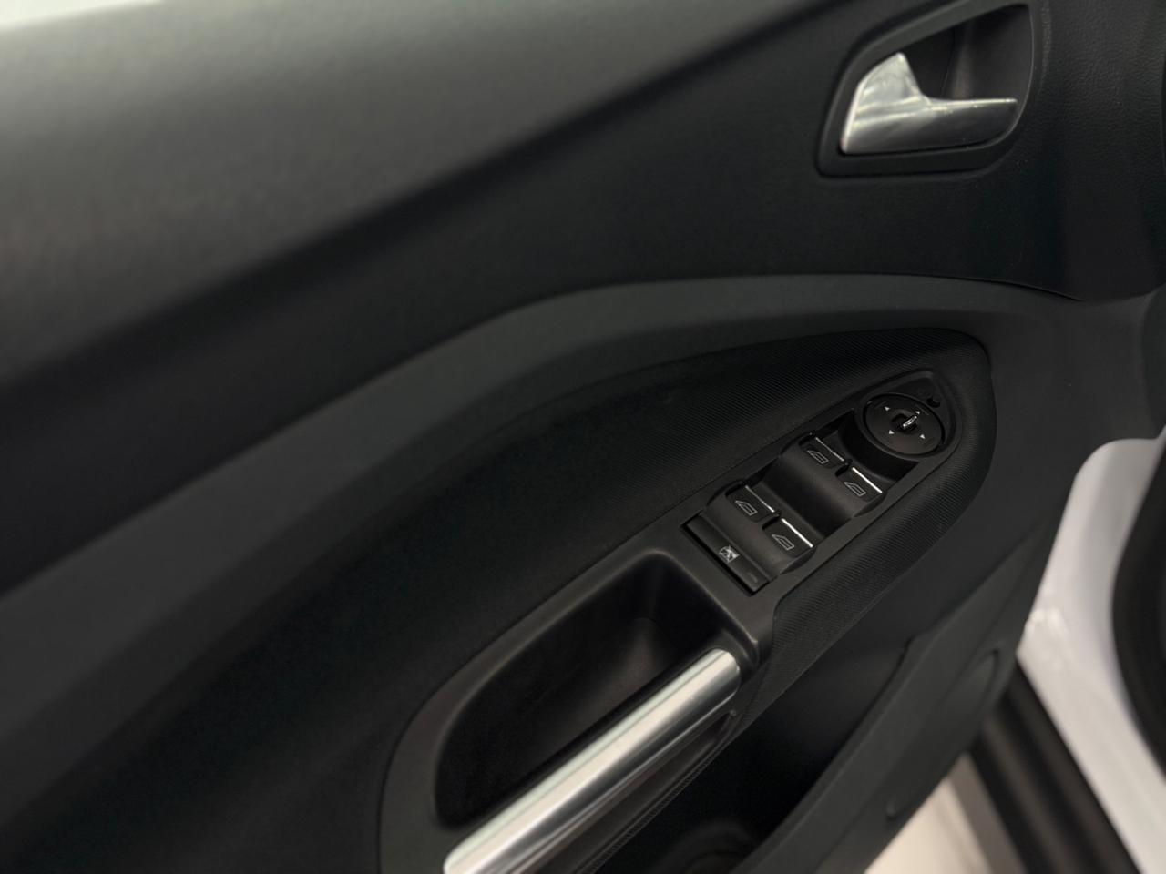 Ford C-Max 1.6 TDCi 95CV Titanium