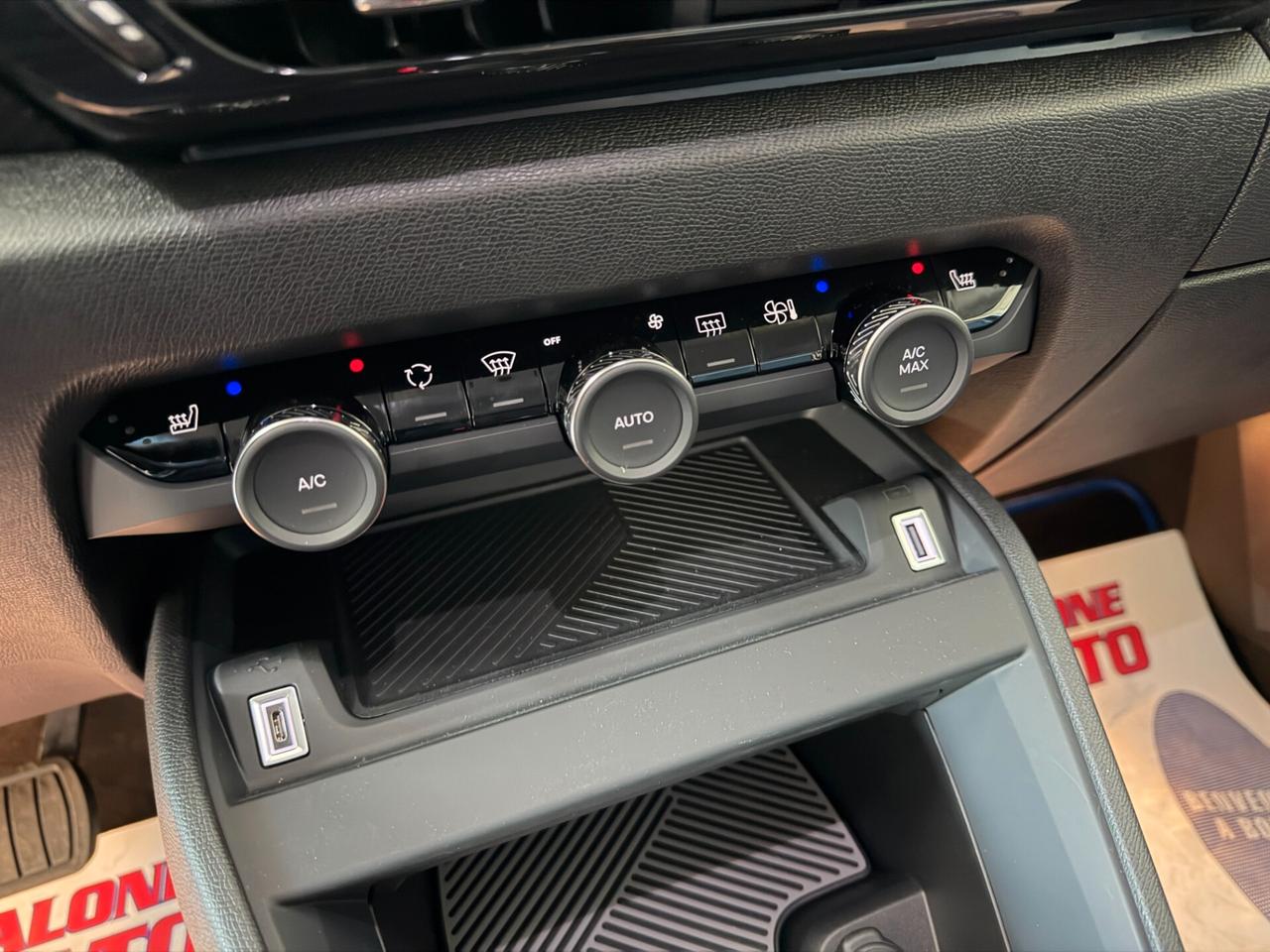 Citroen C4 PureTech 130 S&S EAT8 Shine KM0 Automatic Fulloptional