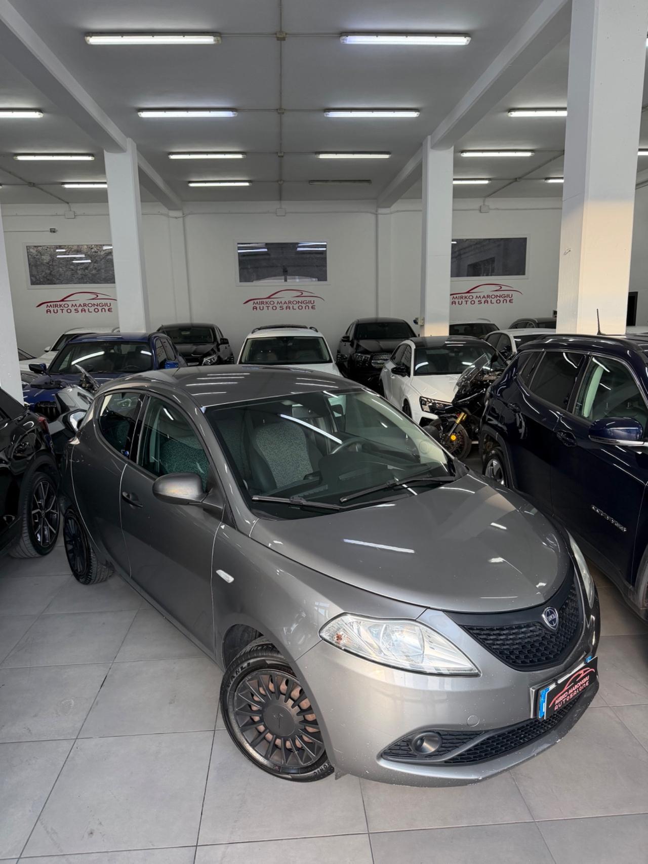 Lancia Ypsilon 1.2 BENZ/ GPL Ecochic FINANZIABILE