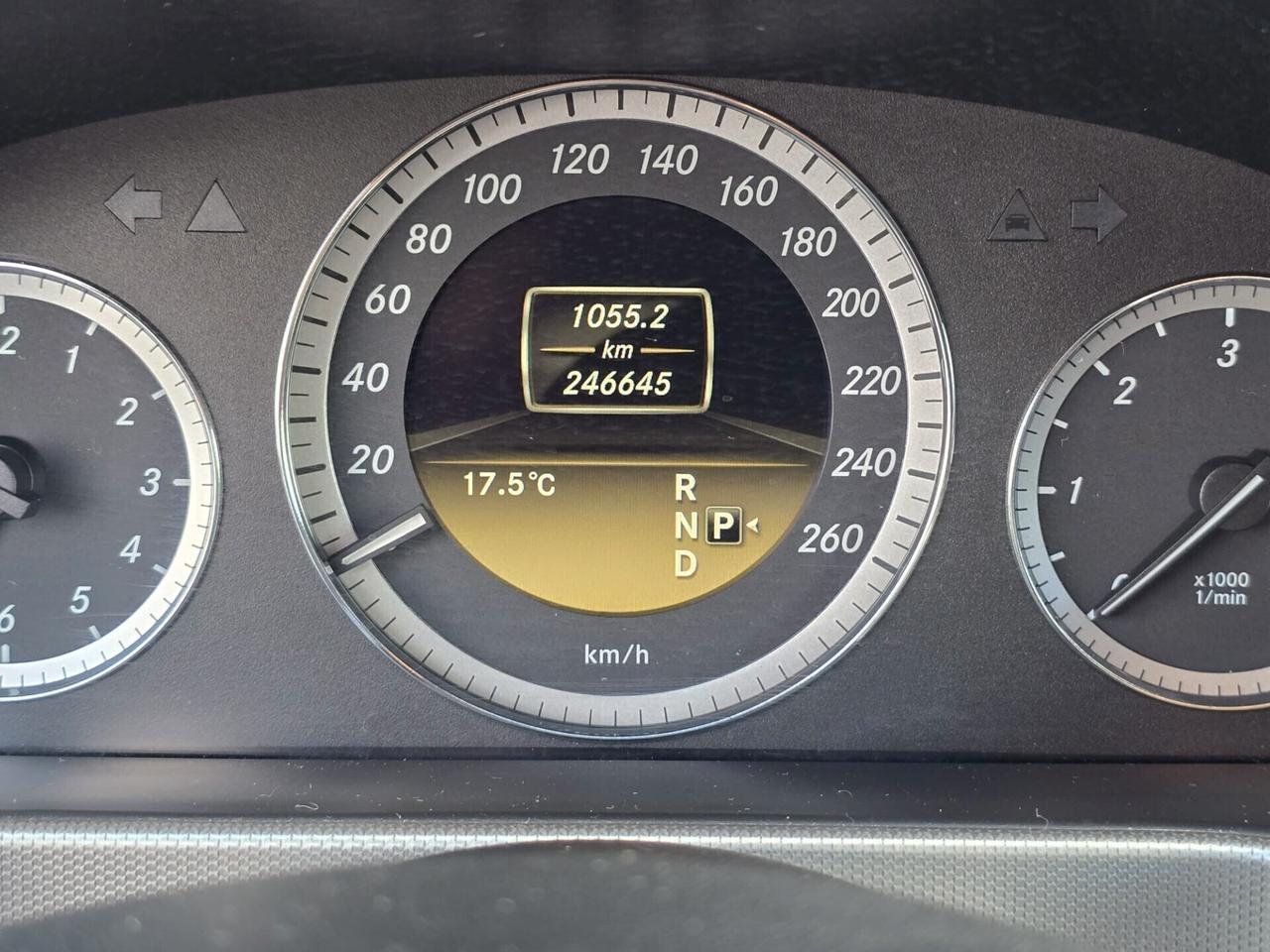 Mercedes E 220 CDI S.W. Executive 170cv Aut. 12/2013