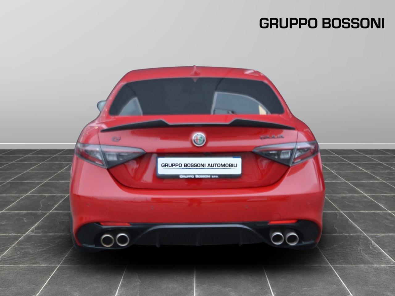 Alfa Romeo Giulia 2.0 turbo 280cv competizione q4 at8
