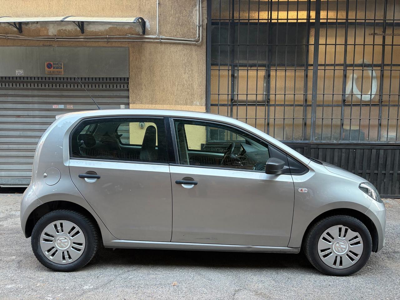 Volkswagen up! 1.0 BlueMotion Technology - METANO