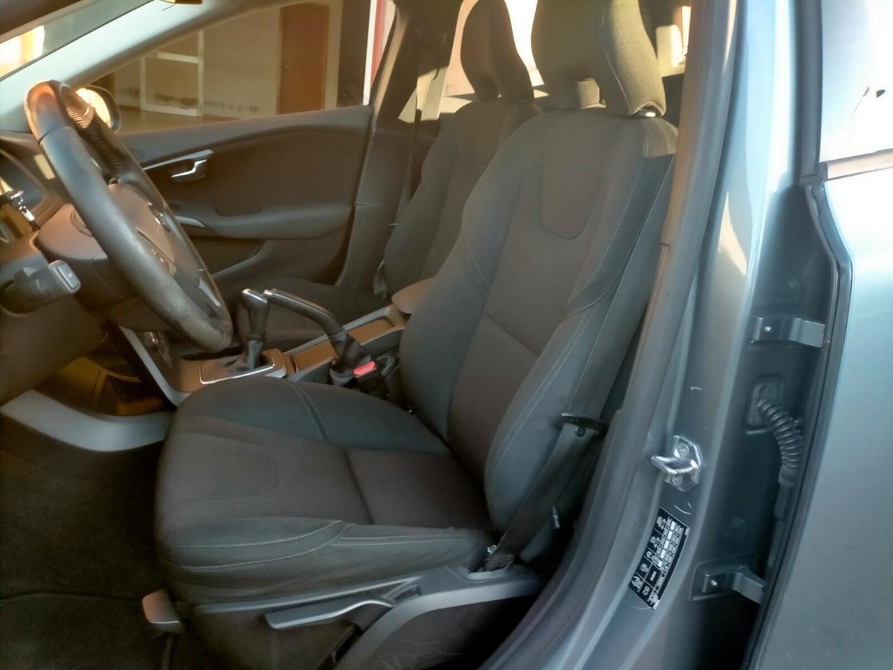 Volvo V40 Cross Country D2 Style Plus