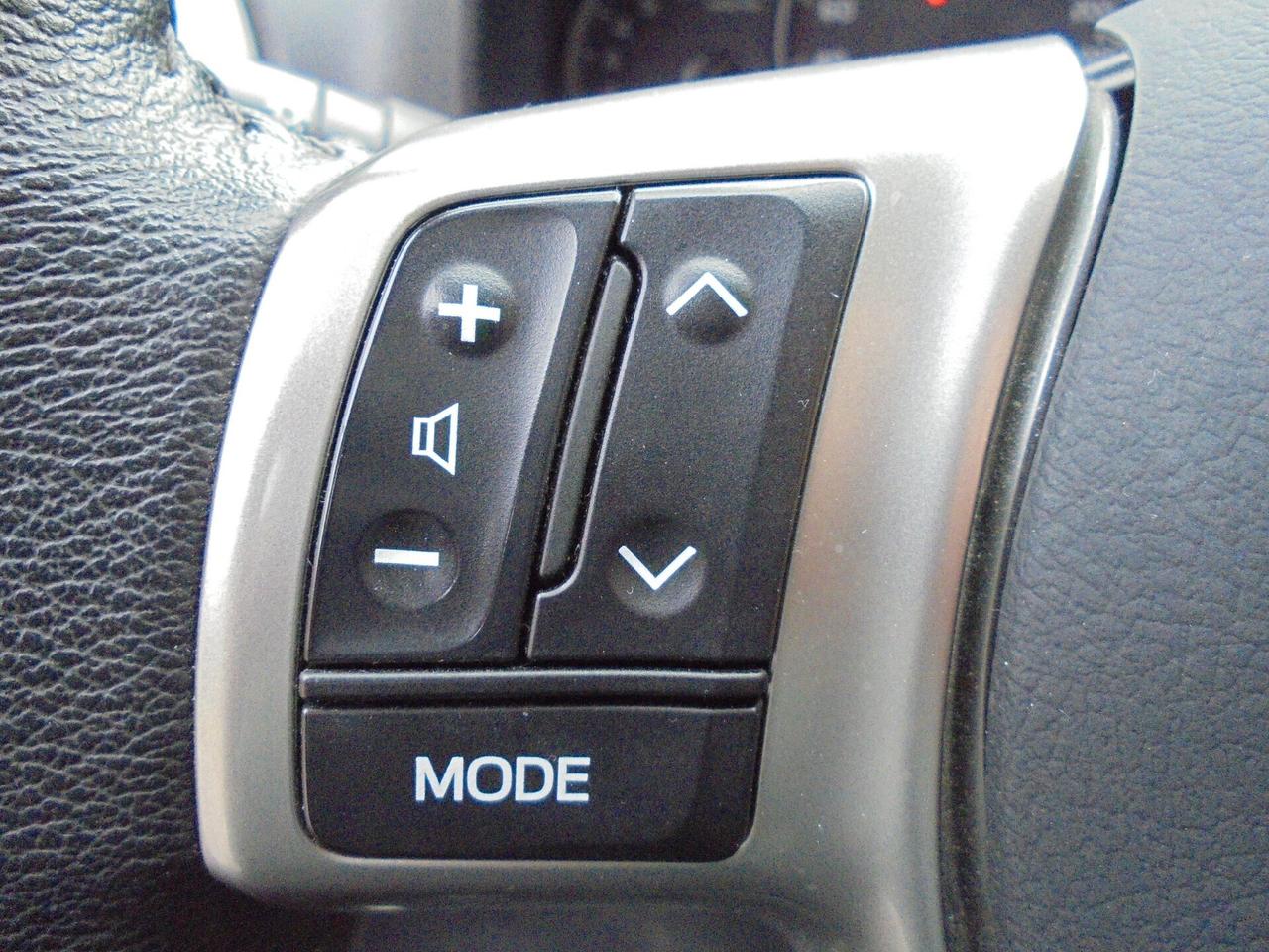 TOYOTA YARIS 1.0 VVT-i 5P LOUNGE – UNIPROPRIETARIO-