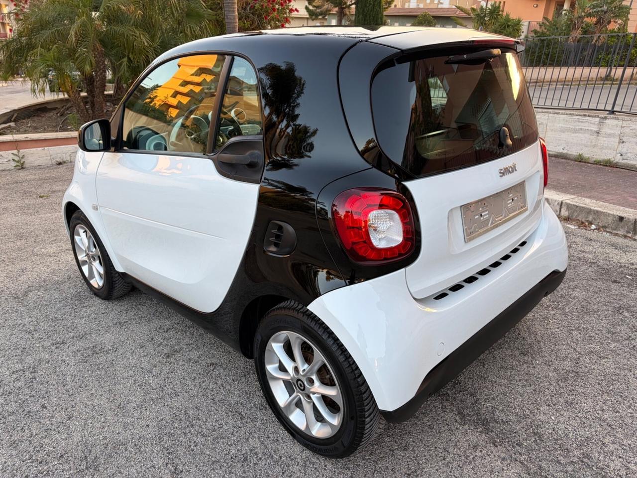 Smart ForTwo 1000 62 kW coupé passion