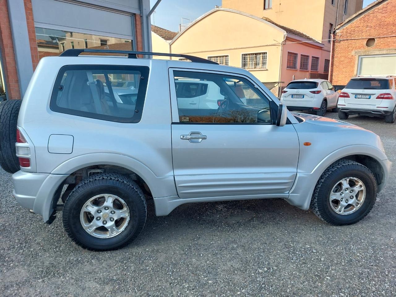 Mitsubishi Pajero 2.5 TDI 3p. GLX MANUALE 4X4