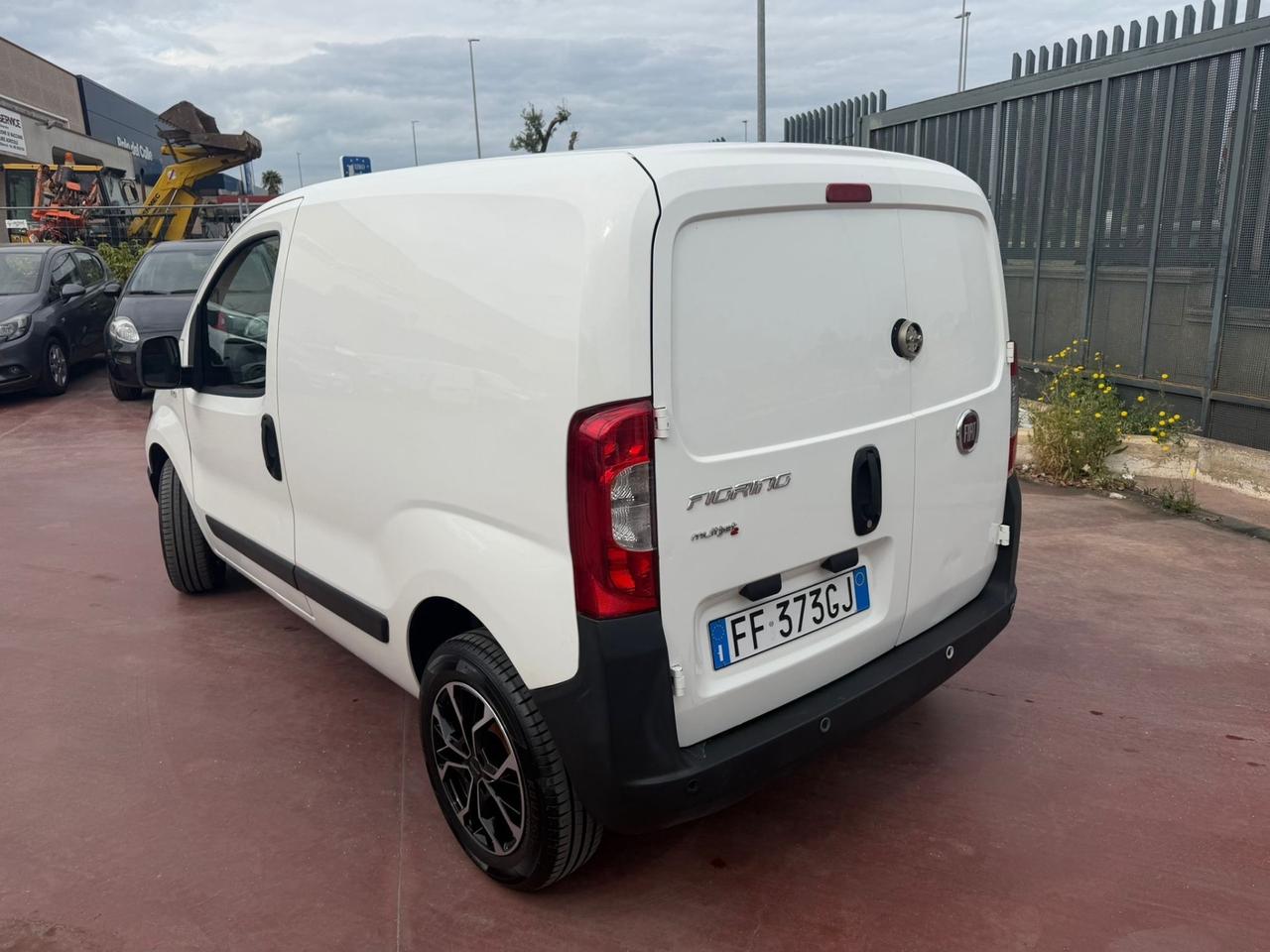 Fiat Fiorino 1.3 MJT 75CV JTD Basis Kasten
