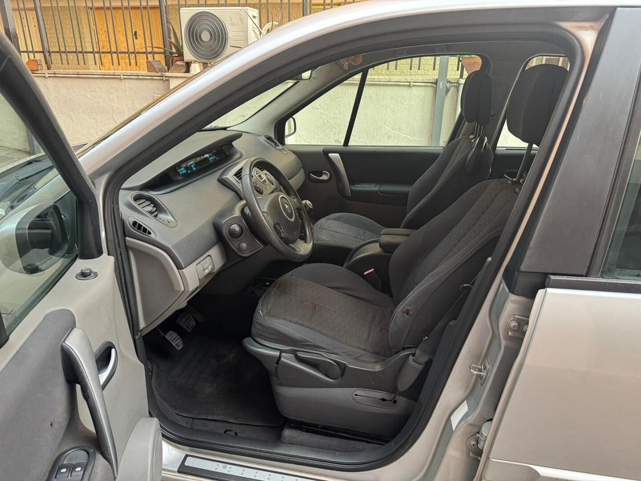 RENAULT Scenic 1.9 dCi 130CV