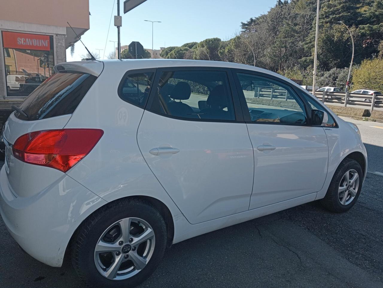 Kia Venga 1.4 CVVT Cool Uniproprietario