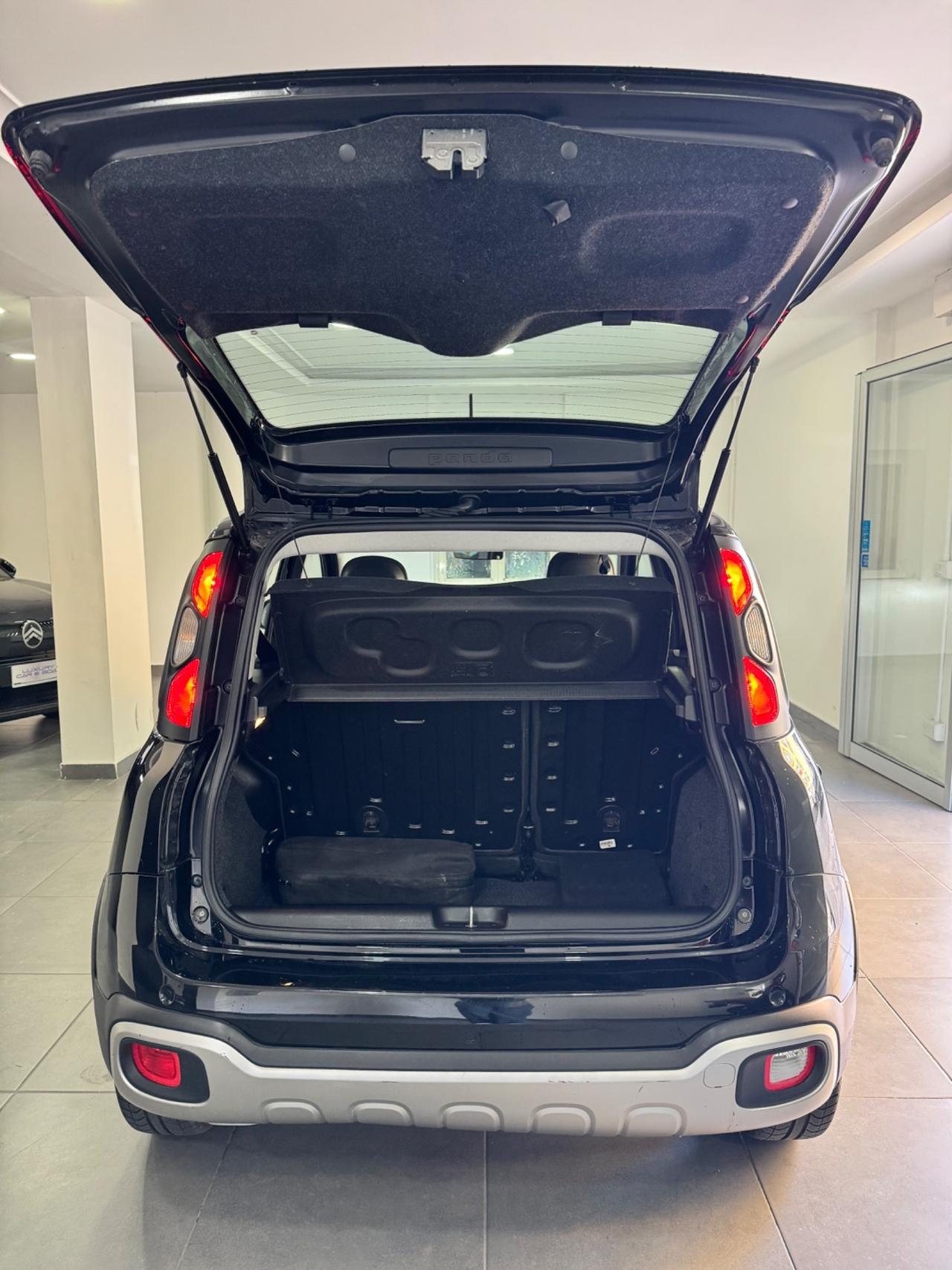 Fiat Panda 1.0 FireFly S&S Hybrid City Cross