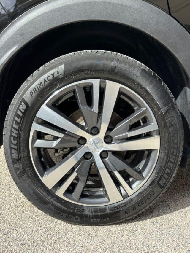 PEUGEOT 3008 BlueHDi 130 S&S Allure Pack