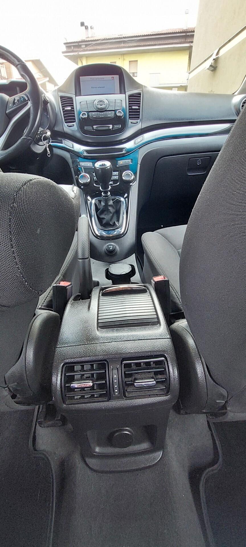 CHEVROLET ORLANDO 2,0 DIESEL 163 CV- 7 POSTI NAVIGATORE TELEFONO SENSORI CRUISE IMPECCABILE