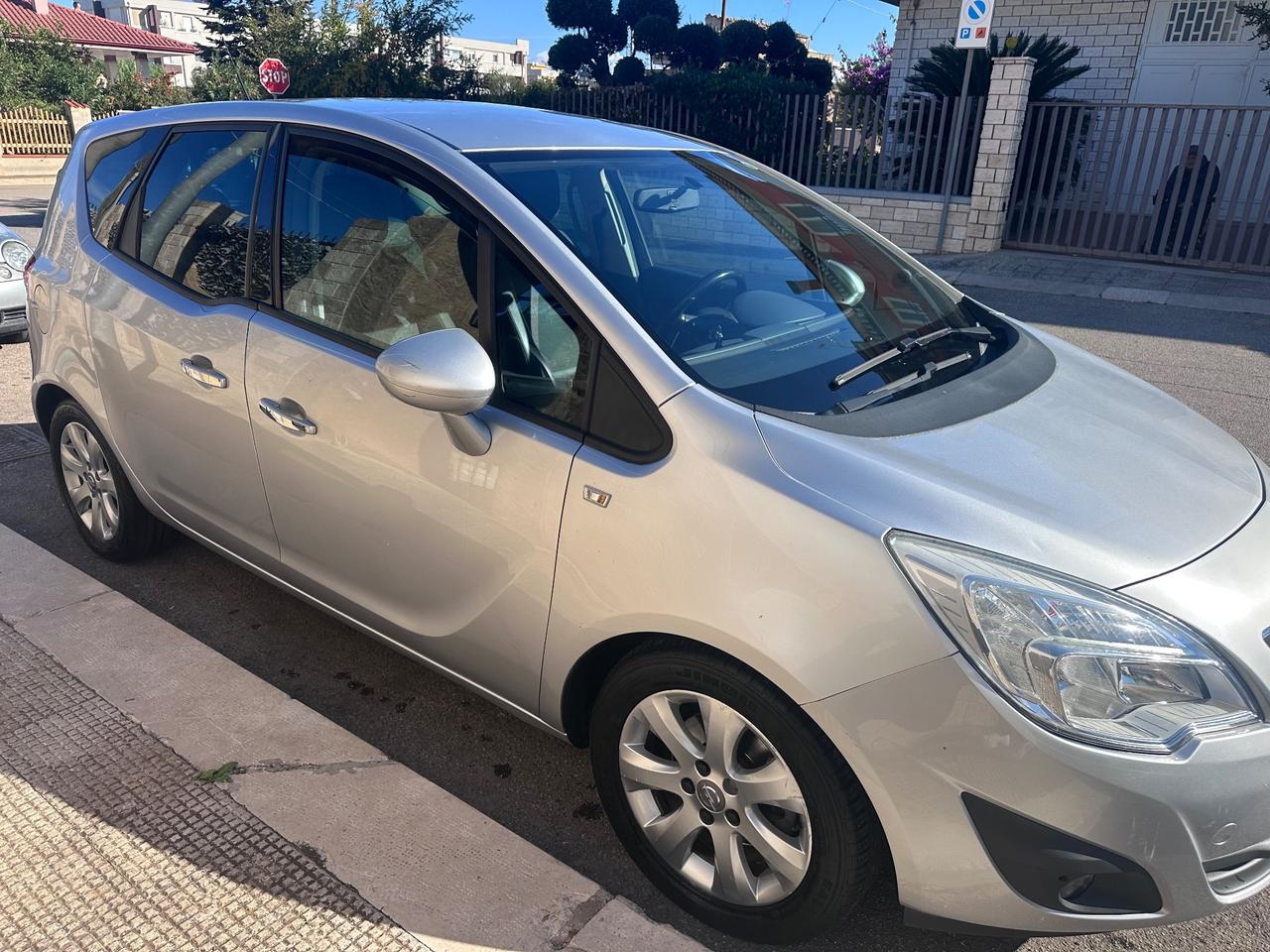 Opel Meriva 1.3 CDTI 95CV ecoFLEX Cosmo
