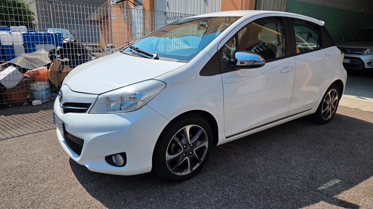 Toyota Yaris 1.3 5 porte Trend unico proprietario