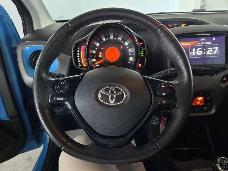 Toyota Aygo 2ª serie Connect 1.0 VVT-i 72 CV 5 porte x-play