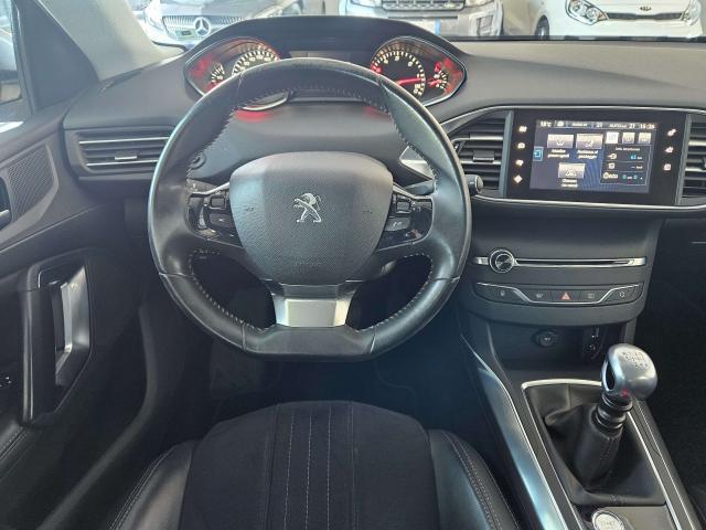 Peugeot 308 308 II 2013 5p 1.6 e-hdi 8v Allure s