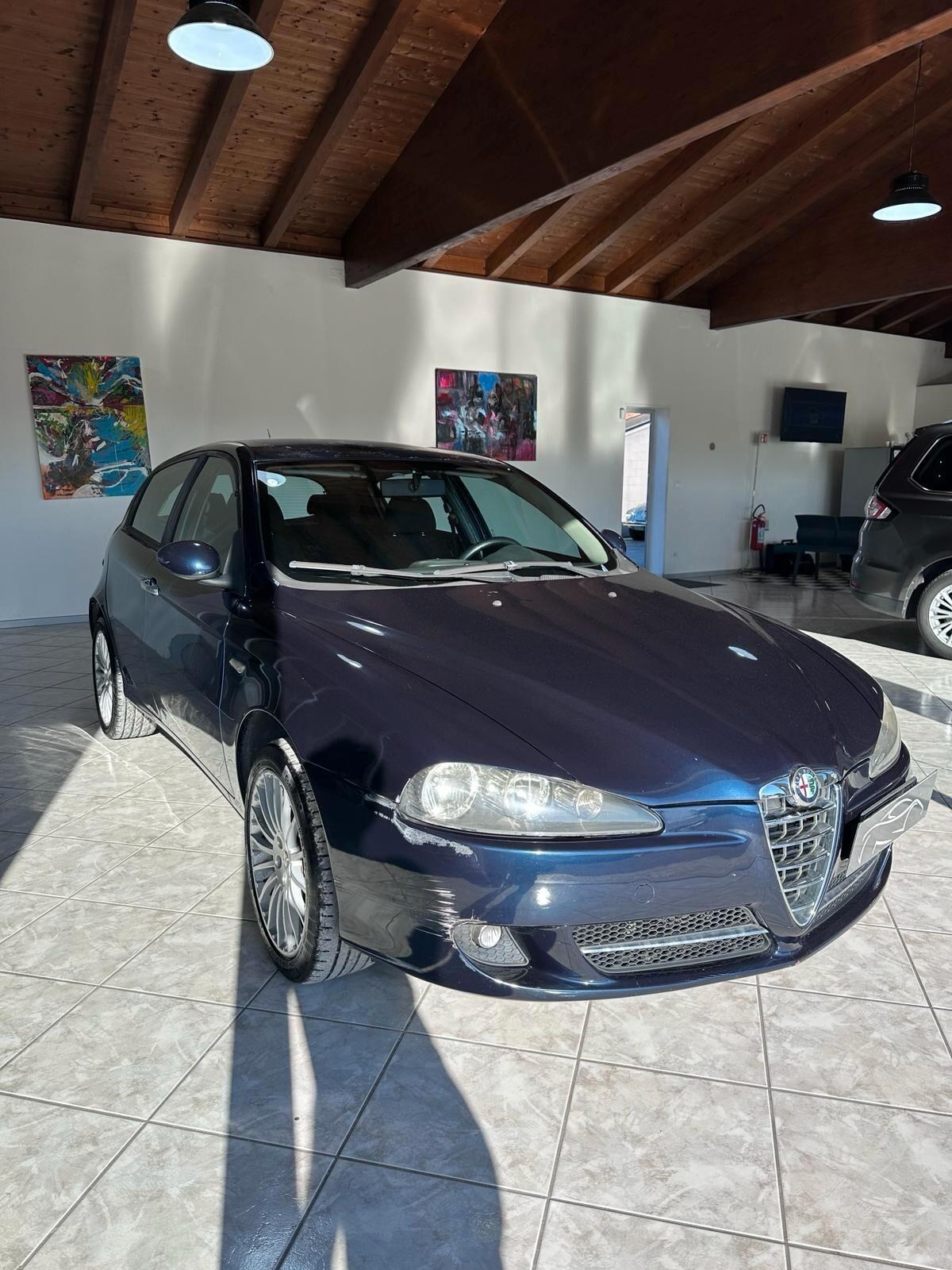 Alfa Romeo 147 1.9 JTD (120) 5 porte Murphy&Nye