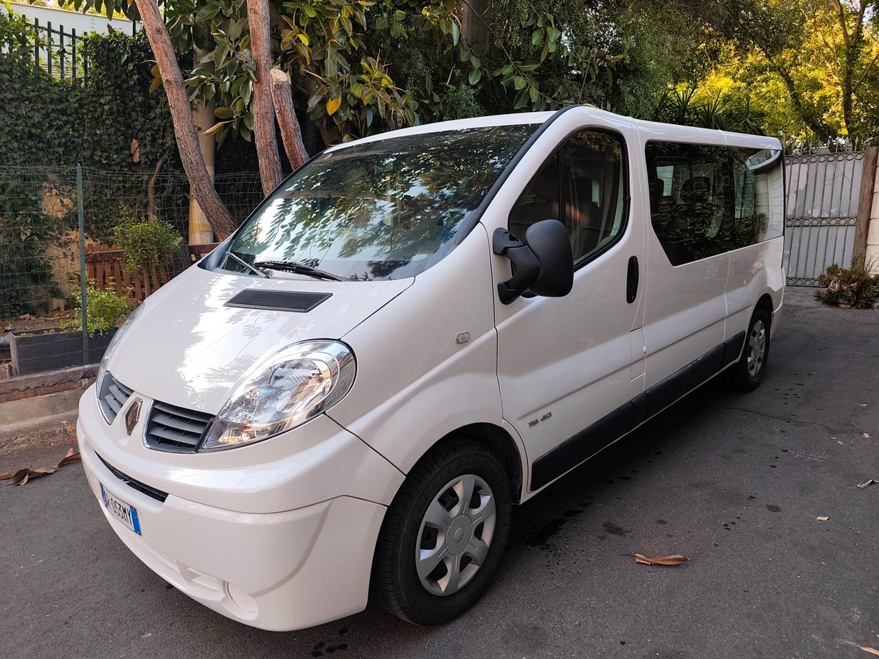 Renault Trafic T27 2.0 dCi/115 PC-TN Passenger 9 Posti