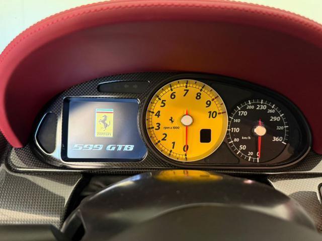 FERRARI 599 GTB Fiorano F1