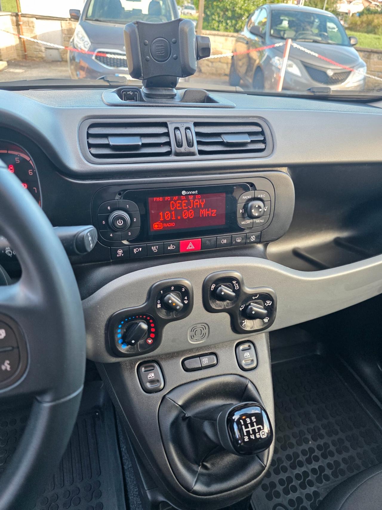 Fiat Panda 1.0 FireFly S&S Hybrid City Life Uniproprietario