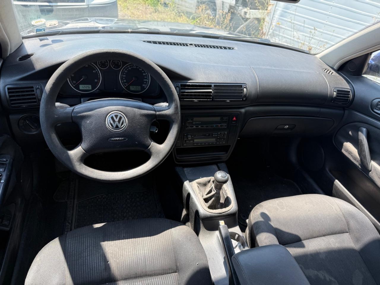 Volkswagen Passat 1.9 TDI/130 CV cat Var. T.line