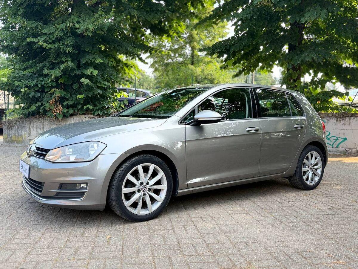Volkswagen Golf 1.6 tdi Highline 5p dsg