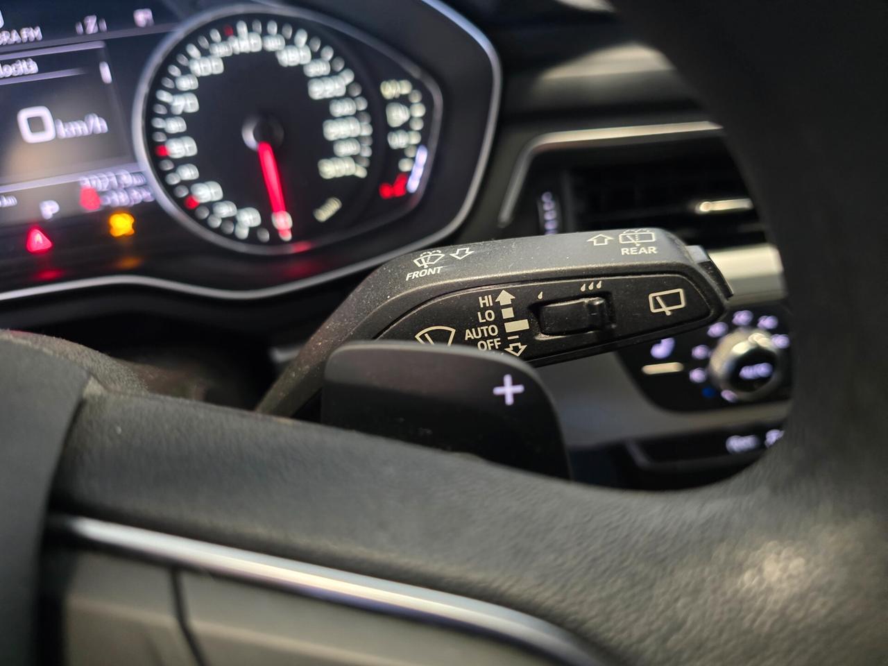 Audi A4 Avant 2.0 TDI 122 CV S tronic Design 2018