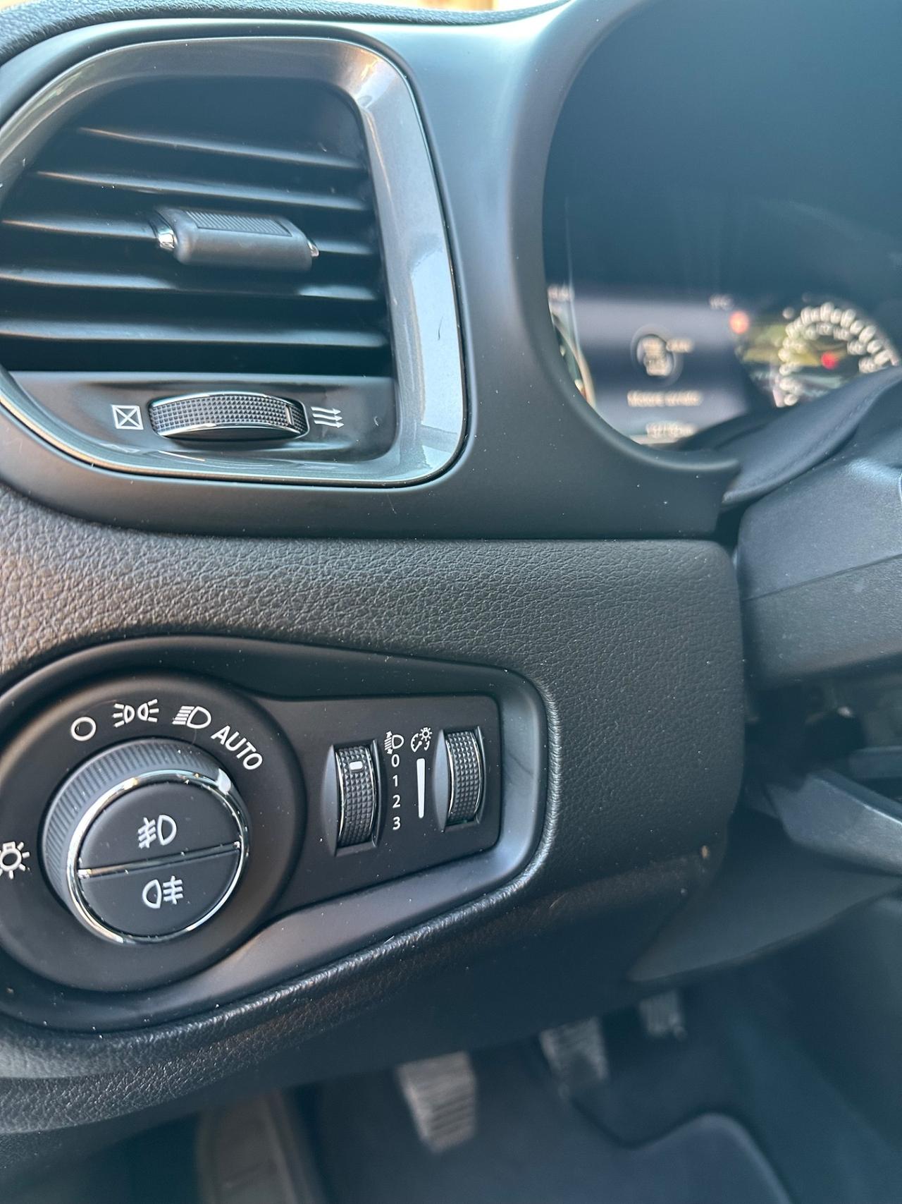 Jeep Renegade 1.6 Mjt 130 CV Limited 3/2022 KM 137784 CERT 1PROP