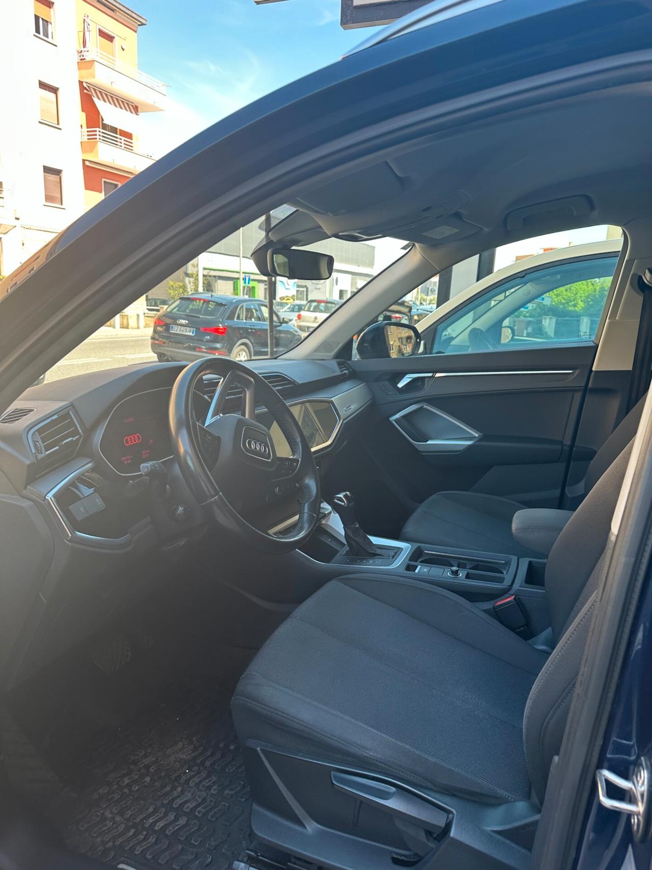 Audi Q3 35 TDI S tronic S line edition